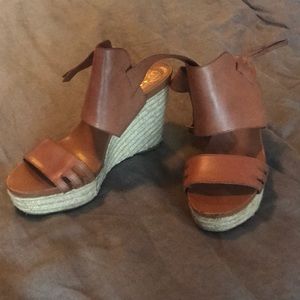 Vince Camuto wedges